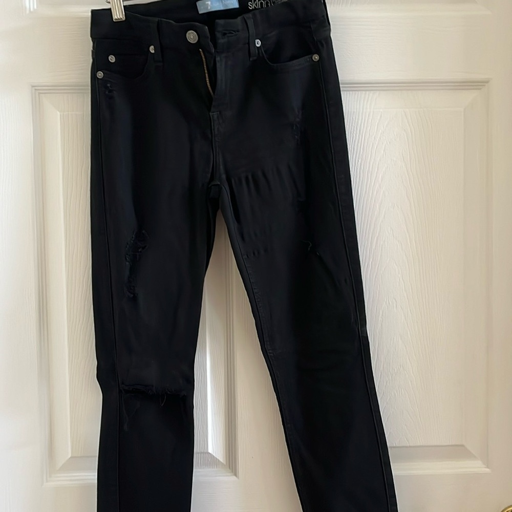 Black skinny jean